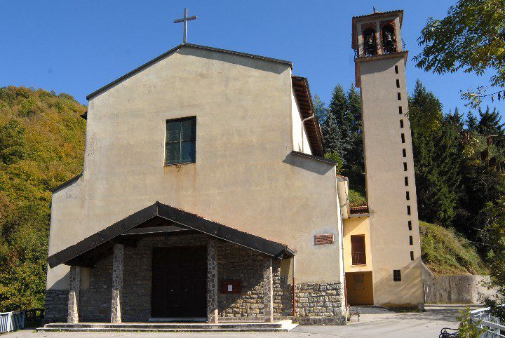 Chiesa dedicata a Dio e a S. Rocco a Levrange
